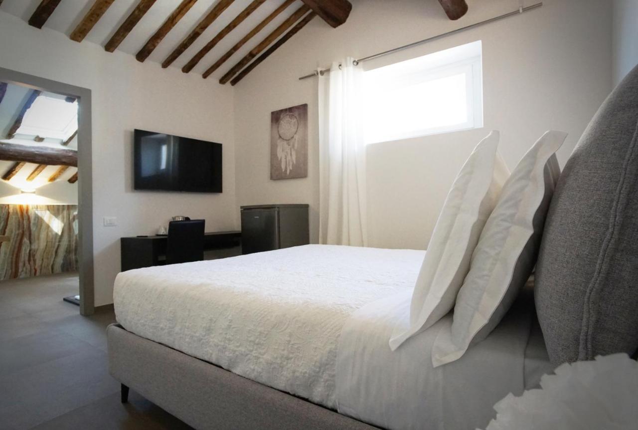 New Moon Rooms La Spezia Exterior photo
