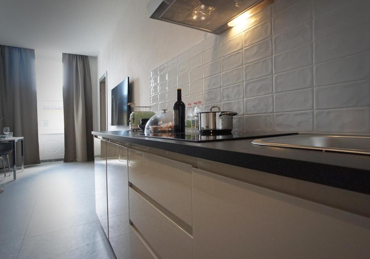 New Moon Rooms La Spezia Exterior photo
