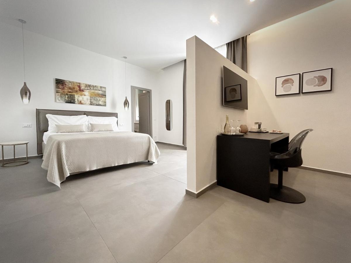New Moon Rooms La Spezia Exterior photo
